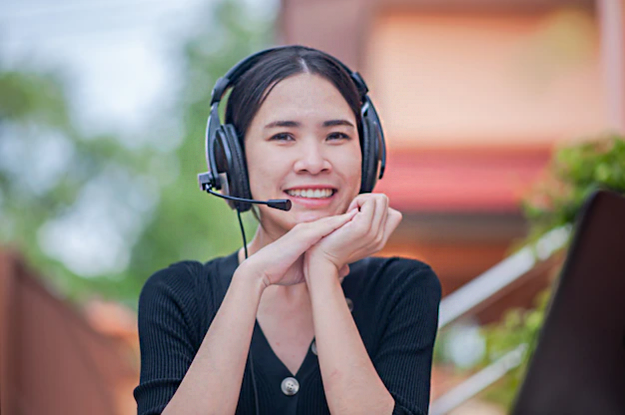 Kim on phone 1
